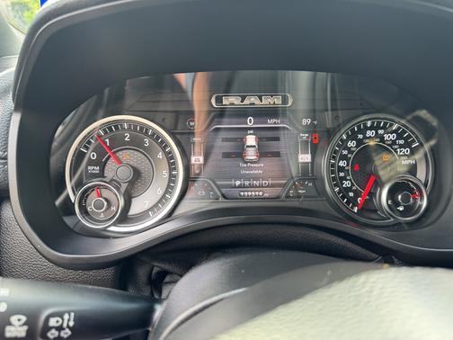 Black 2019 RAM 1500 Laramie