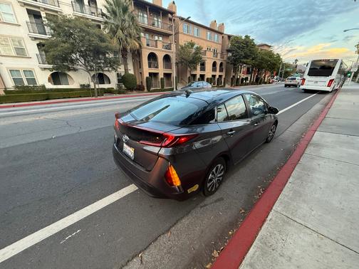2022 Toyota Prius Prime XLE