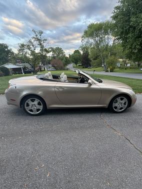 Gold 2003 Lexus SC 430 Base