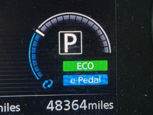 Black 2018 Nissan Leaf SV