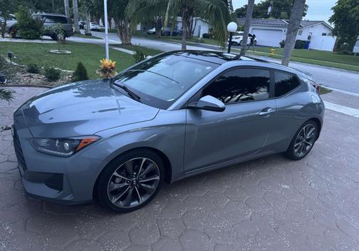 2020 Hyundai Veloster 2.0 Premium