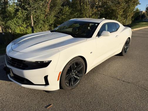 White 2021 Chevrolet Camaro 3LT