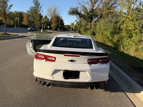 White 2021 Chevrolet Camaro 3LT