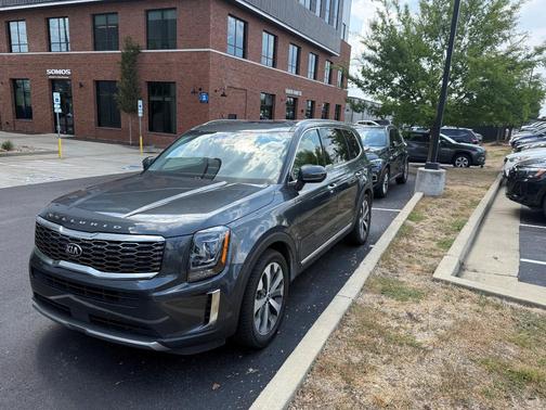 Gray 2020 Kia Telluride S