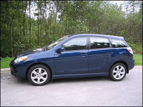 2005 Toyota Matrix Base