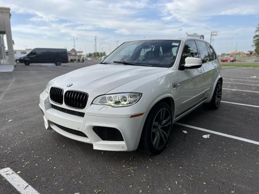 Photo 1 of 17 of 2013 BMW X5 M Base