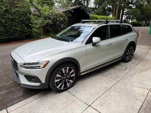 Silver 2020 Volvo V60 Cross Country T5