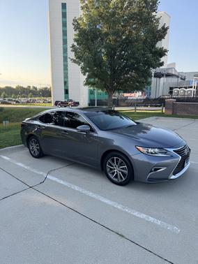 Silver 2016 Lexus ES 300h Base