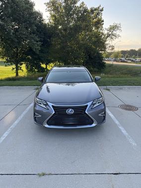 Silver 2016 Lexus ES 300h Base