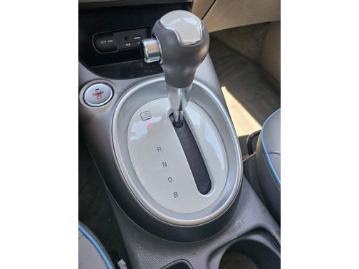 2015 Kia Soul EV +