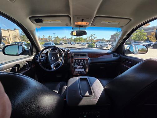 2013 Chevrolet Suburban 1500 LTZ
