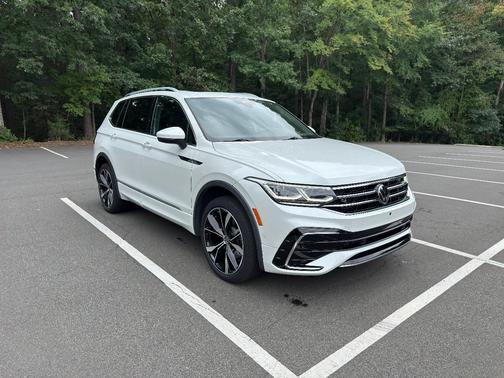 White 2022 Volkswagen Tiguan 2.0T SEL R-Line