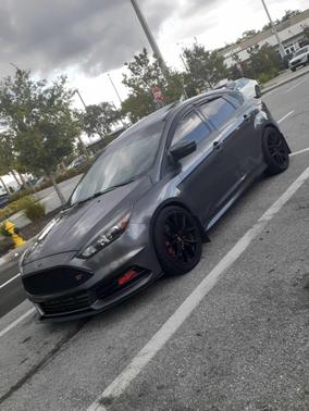2018 Ford Focus ST Base