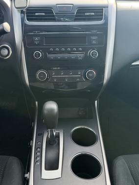 White 2015 Nissan Altima 2.5 S