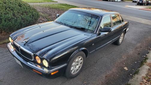 1998 Jaguar XJ Base