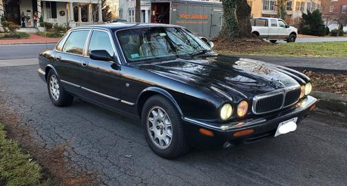 1998 Jaguar XJ Base