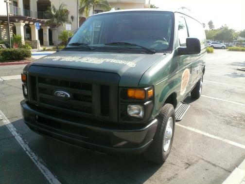 2008 Ford E350 Super Duty Base