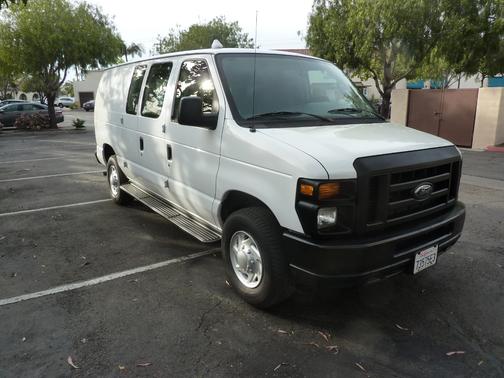 2008 Ford E350 Super Duty Base