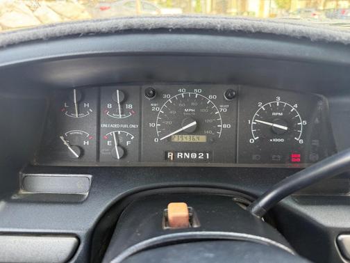 White 1995 Ford Bronco XLT