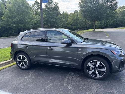 2022 Audi Q5 45 S line Premium Plus