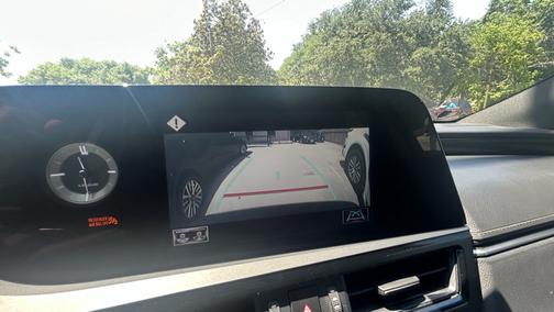 2022 Lexus ES 350 Base