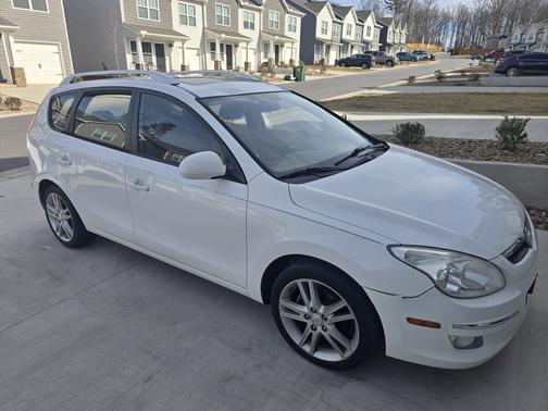 2011 Hyundai Elantra Touring SE