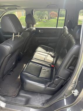 Gray 2011 Honda Pilot EX-L