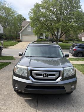 Gray 2011 Honda Pilot EX-L