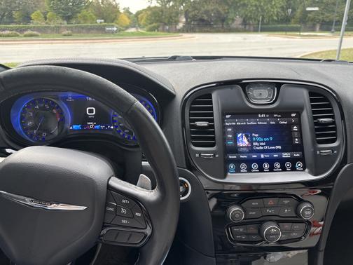 2017 Chrysler 300 S
