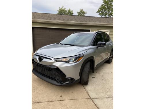 2024 Toyota Corolla Cross Hybrid SE