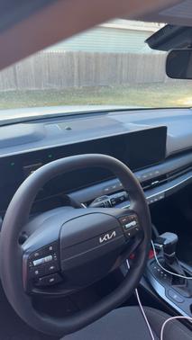 White 2025 Kia K4 LXS