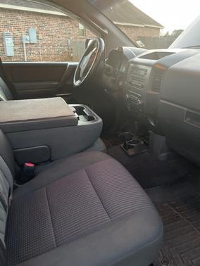 2009 Nissan Titan SE