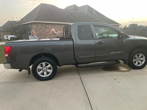 2009 Nissan Titan SE