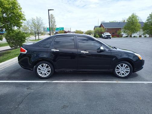 2010 Ford Focus SEL
