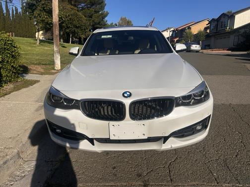 White 2017 BMW 330 Gran Turismo i xDrive
