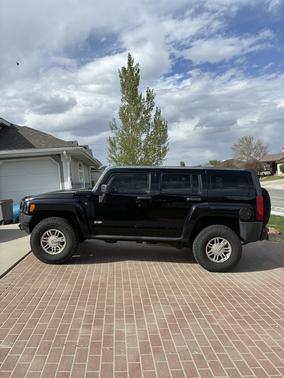 Black 2006 Hummer H3 Base