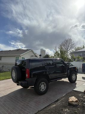 Black 2006 Hummer H3 Base