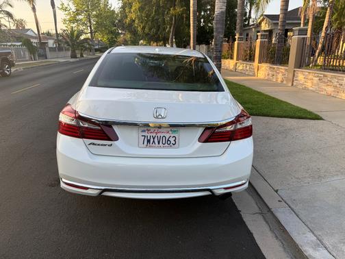 White 2017 Honda Accord EX w/Honda Sensing