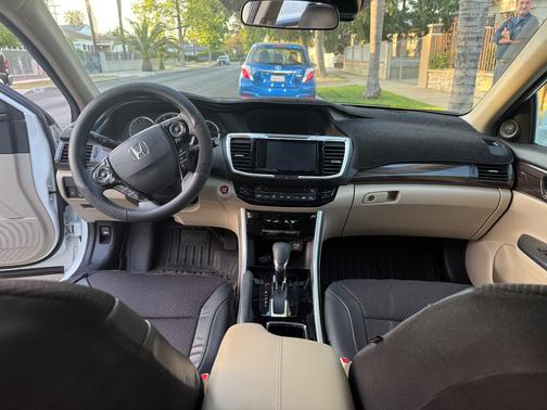 White 2017 Honda Accord EX w/Honda Sensing