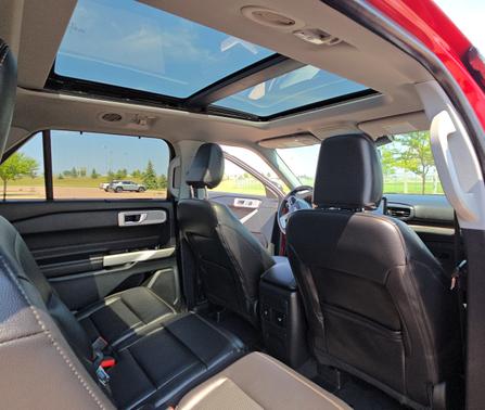 Red 2022 Ford Explorer Limited