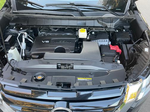 2022 Nissan Pathfinder S