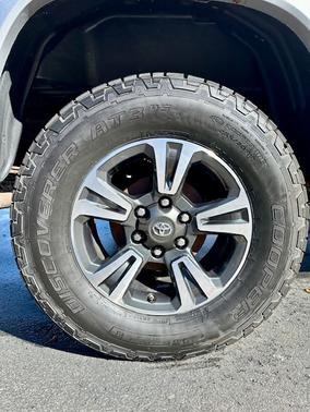 2017 Toyota Tacoma TRD Sport