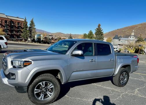 2017 Toyota Tacoma TRD Sport