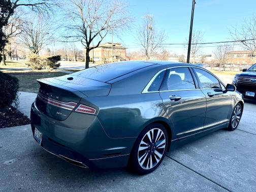2017 Lincoln MKZ Reserve