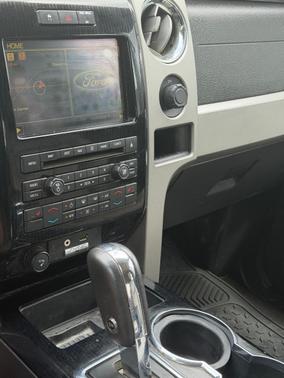 White 2009 Ford F-150 Lariat SuperCrew