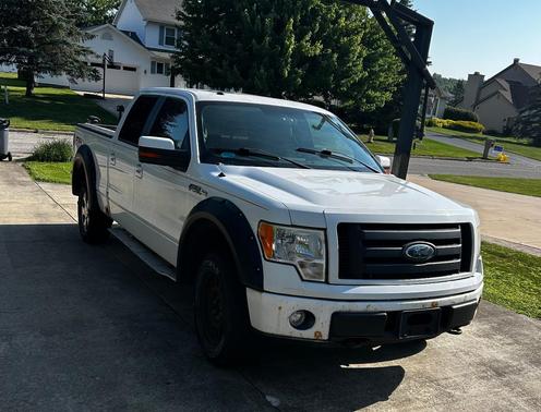 White 2009 Ford F-150 Lariat SuperCrew