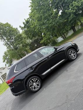 2017 Mitsubishi Outlander SEL