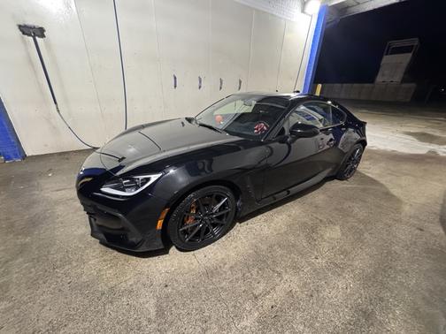 2025 Subaru BRZ tS