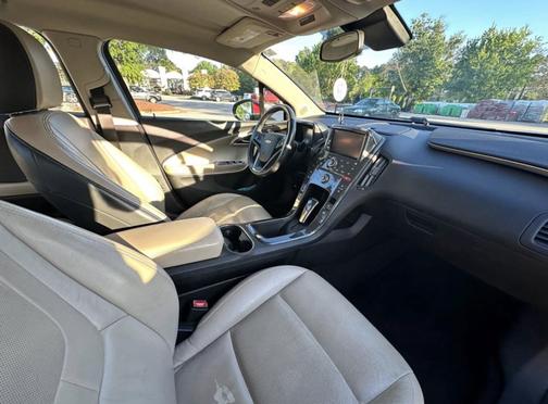 2012 Chevrolet Volt Base