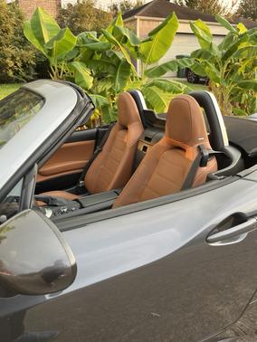 2017 FIAT 124 Spider Lusso